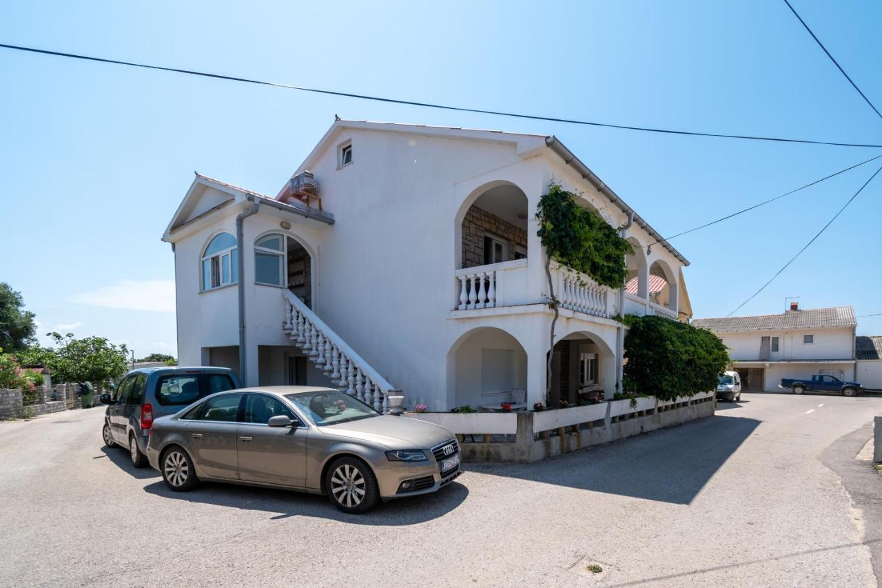With A Parking Space Povljana, Pag - 21318 Апартаменты *